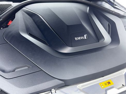 Used 2023 BMW i4 eDrive40 w/ M Sport Package image 63