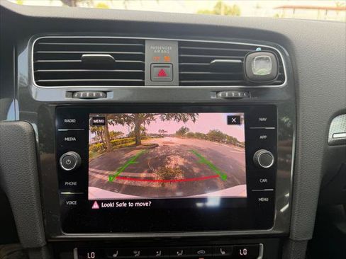Used 2018 Volkswagen Golf Alltrack SEL AWD/4WD image 27