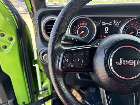 Used 2018 Jeep Wrangler Sport image 24