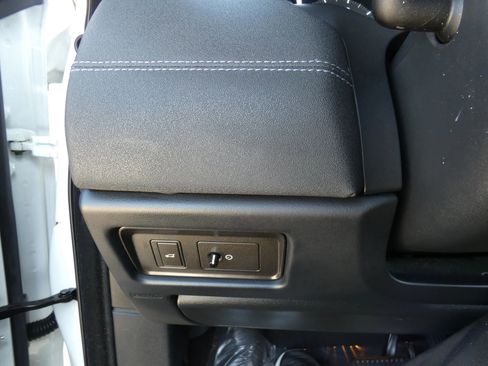 Used 2018 Land Rover Range Rover Evoque SE Dynamic image 58