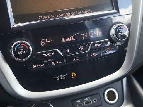 Used 2023 Nissan Murano SV FWD image 18