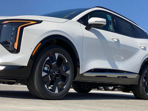 New 2026 Kia Sportage SX Prestige AWD/4WD image 9