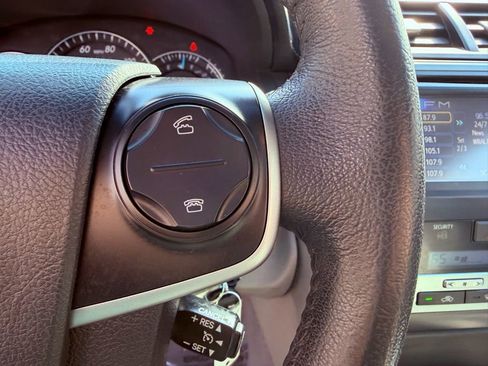 Used 2012 Toyota Camry XLE image 20