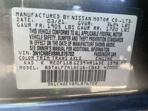 Used 2021 Nissan Versa SV FWD image 11