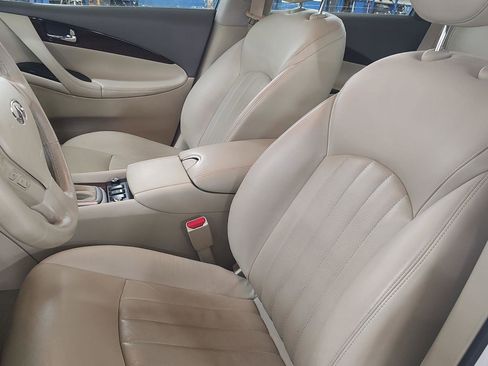 Used 2015 INFINITI QX50 Journey w/ Premium Package image 2