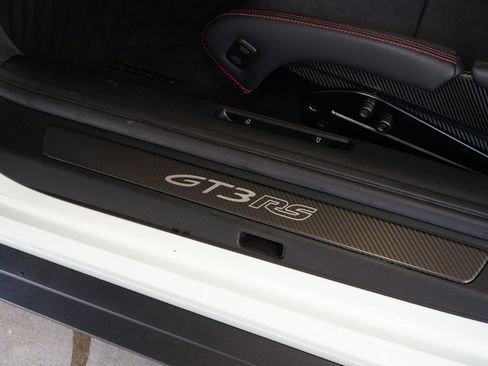 Used 2025 Porsche 911 GT3 RS RWD image 32