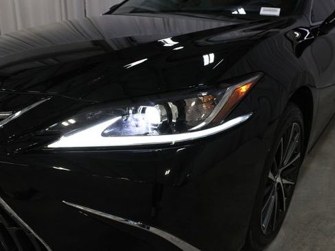 Used 2024 Lexus ES 350 w/ Premium Package FWD image 35