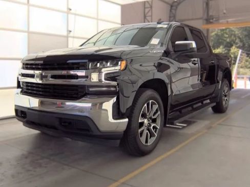 Used 2022 Chevrolet Silverado 1500 LT AWD/4WD image 1