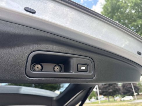 Used 2021 Honda Pilot Special Edition image 8