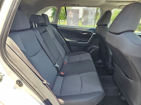 Used 2025 Toyota RAV4 XLE w/ Convenience Package AWD/4WD image 12