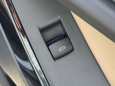 New 2026 Chevrolet Equinox ACTIV image 43