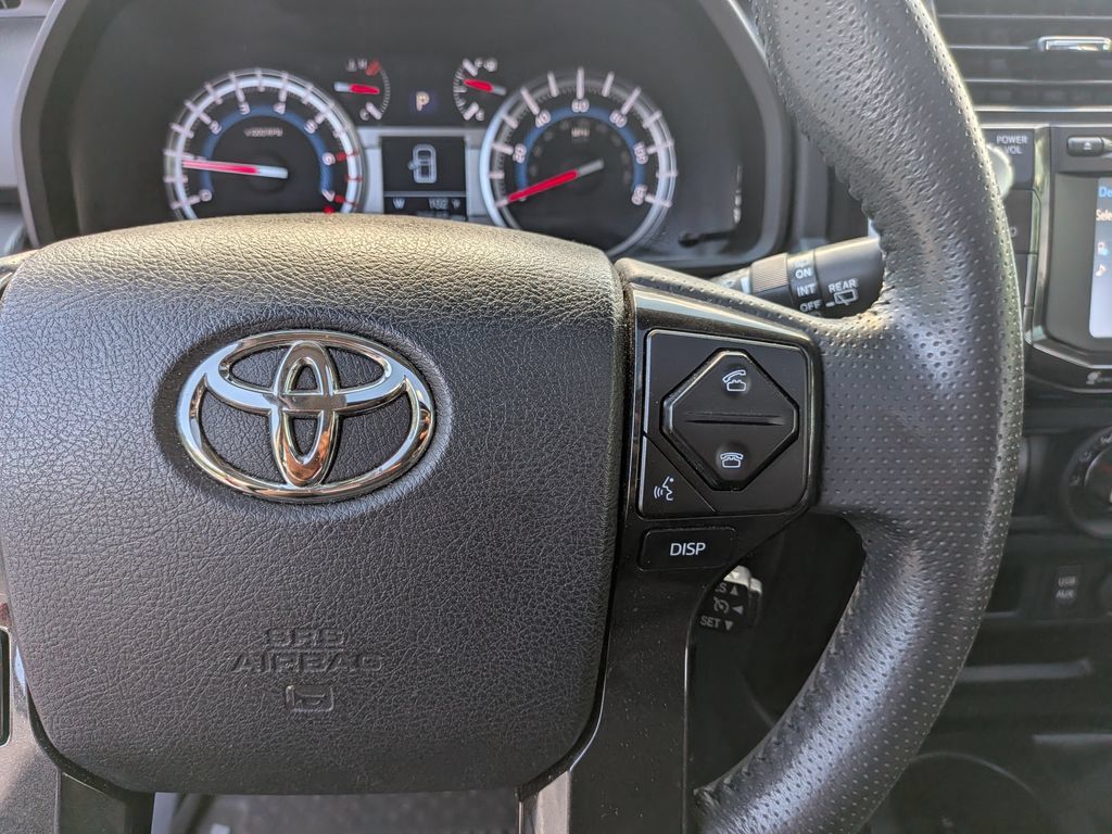 Used 2019 Toyota 4Runner TRD Off-Road Premium AWD/4WD image 14
