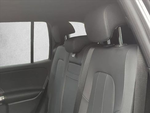 Used 2023 Mercedes-Benz EQB 300 4MATIC image 22