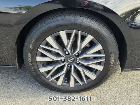 Used 2025 Nissan Altima 2.5 SV FWD image 19