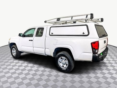 Used 2020 Toyota Tacoma SR image 7