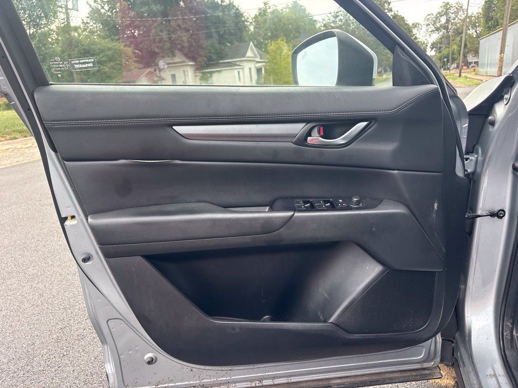 Used 2021 MAZDA CX-5 Touring FWD image 7