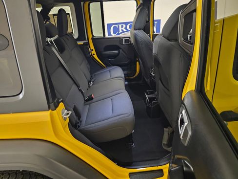 Used 2021 Jeep Wrangler Unlimited Sport image 30