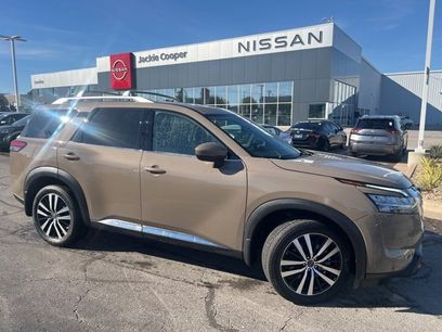 Certified 2024 Nissan Pathfinder Platinum w/ Cargo Package