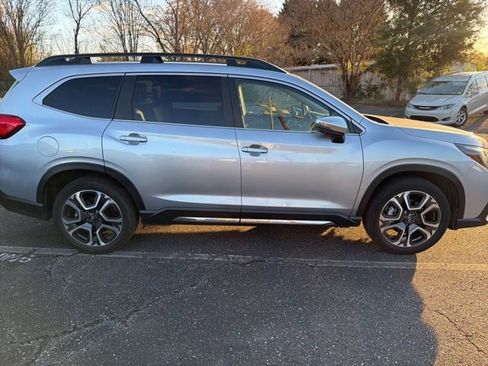 Certified 2023 Subaru Ascent Limited w/ Technology Package image 4
