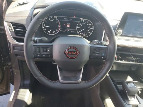 Certified 2025 Nissan Rogue Rock Creek image 17