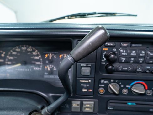 Used 1997 Chevrolet Silverado 1500 4x4 Extended Cab w/ Preferred Equipment Group 2 image 22