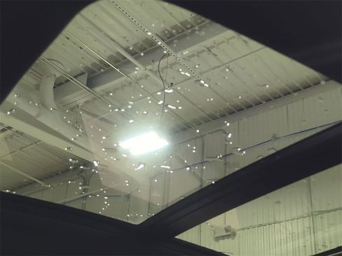 Used 2018 Audi Q3 2.0T Premium w/ Convenience Package image 13