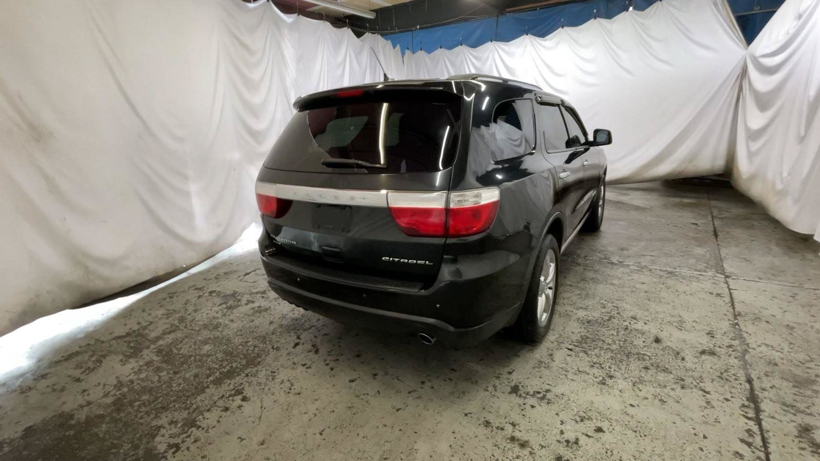 Used 2013 Dodge Durango Citadel w/ Technology Group AWD/4WD image 5