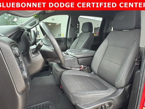 Used 2022 Chevrolet Silverado 2500 Custom w/ Custom Value Package AWD/4WD image 13
