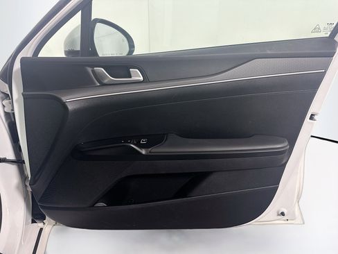 Used 2025 Kia K5 LXS image 32