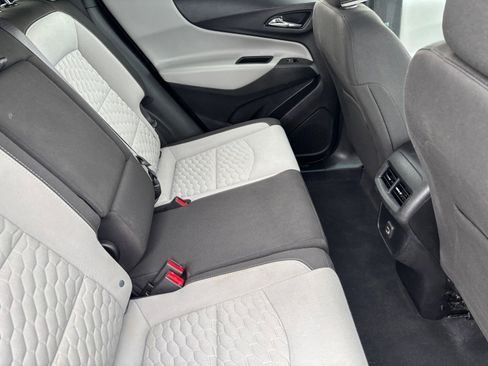 Used 2020 Chevrolet Equinox LT image 17
