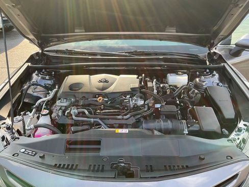 Used 2024 Toyota Camry SE w/ Cold Weather Package image 28