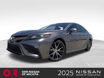 Used 2022 Toyota Camry SE w/ Carpet Mat Package (TMS)