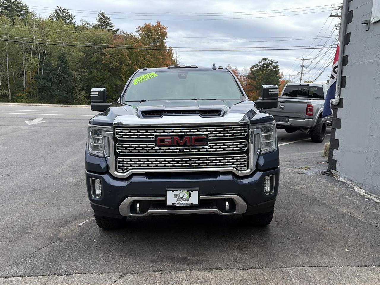 Used 2020 GMC Sierra 3500 Denali w/ Denali Ultimate Package AWD/4WD image 3
