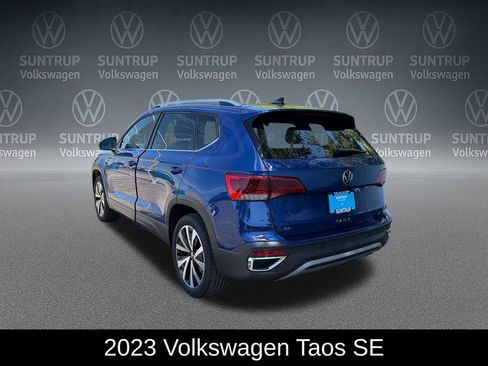 Used 2023 Volkswagen Taos SE FWD image 3