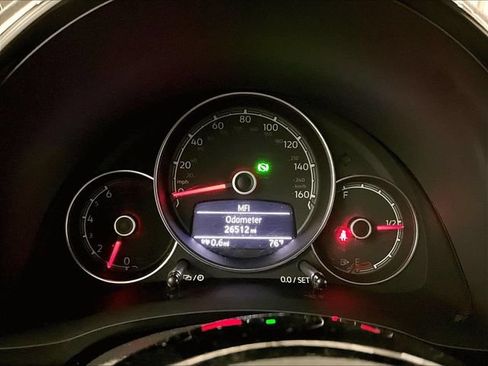 Used 2017 Volkswagen Beetle 1.8T S FWD image 19