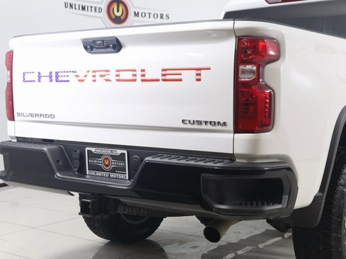 Used 2024 Chevrolet Silverado 2500 Custom w/ Custom Convenience Package image 32