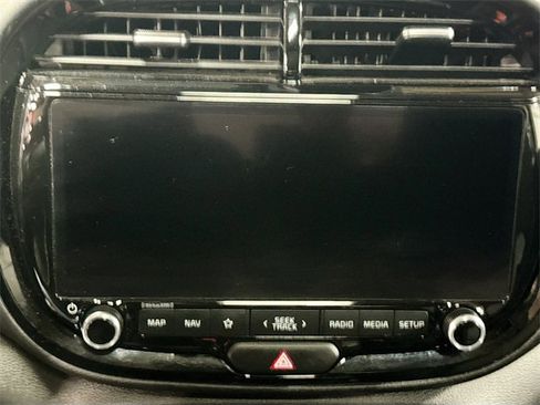 Used 2023 Kia Soul EX image 19