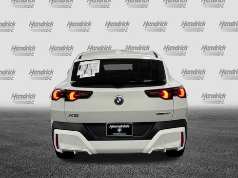 New 2026 BMW X2 xDrive28i w/ Technology Package AWD/4WD image 8