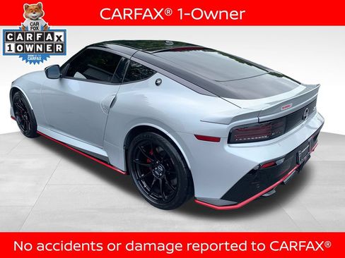 Used 2025 Nissan Z NISMO w/ Floor Mat Package RWD image 4