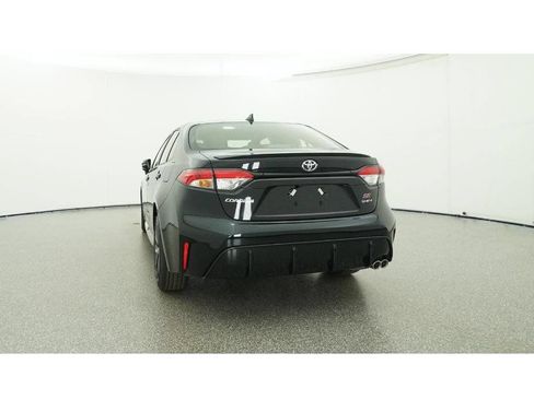 Used 2026 Toyota Corolla SE FWD image 27
