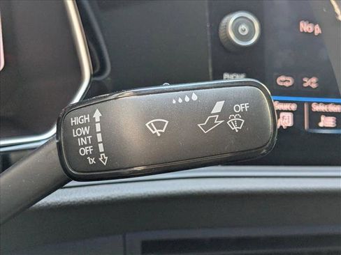 Used 2021 Volkswagen Jetta SEL Premium image 7