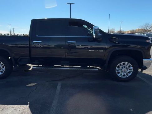 Used 2024 Chevrolet Silverado 2500 LTZ AWD/4WD image 9