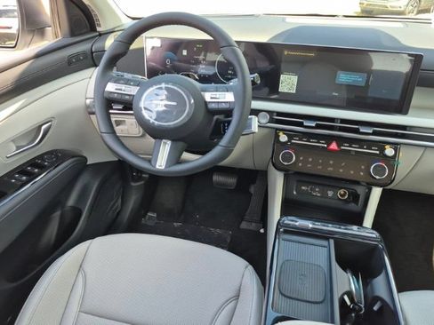 New 2026 Hyundai Tucson Limited FWD image 24