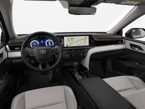 New 2025 Toyota Camry XLE FWD image 5