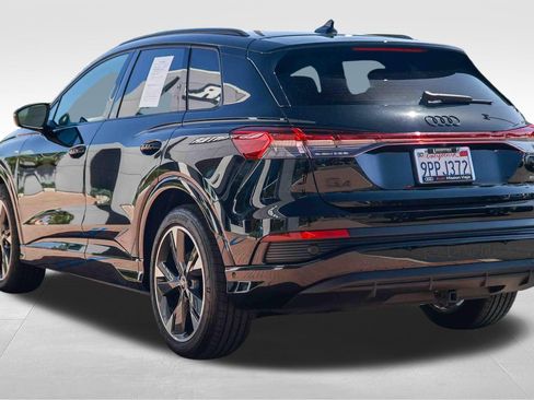 Used 2024 Audi Q4 e-tron Prestige w/ Black Optic Package AWD/4WD image 5