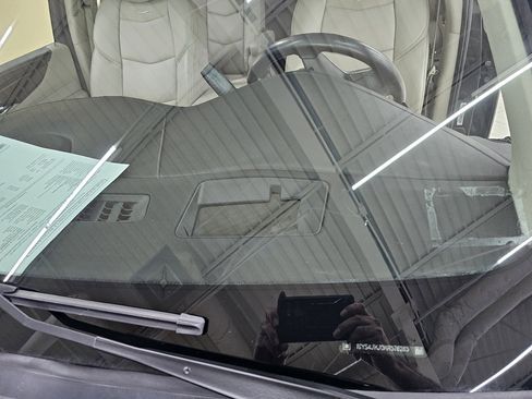 Used 2019 Cadillac Escalade ESV Premium Luxury w/ LPO, Radiant Package image 47