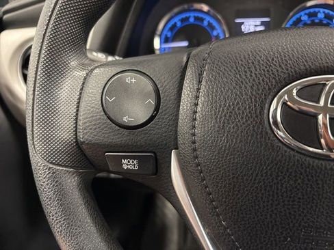Used 2017 Toyota Corolla LE w/ Carpet Mat Package (TMS) FWD image 23