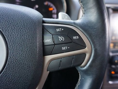 Used 2017 Jeep Grand Cherokee Limited image 8