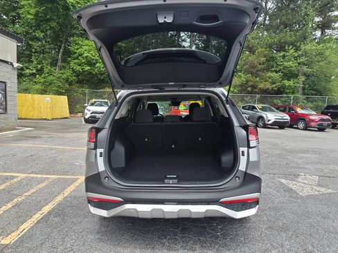 Used 2023 Kia Sportage LX FWD image 7