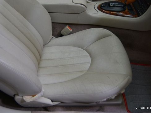 Used 2000 Jaguar XK8 Convertible RWD image 26